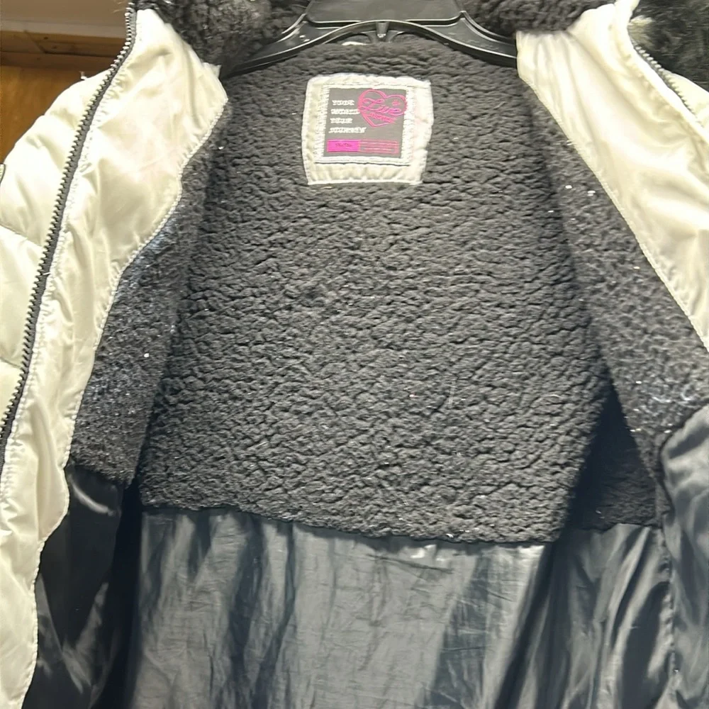 Justice White Puffy coat white with black‎ trim girls size 14/16